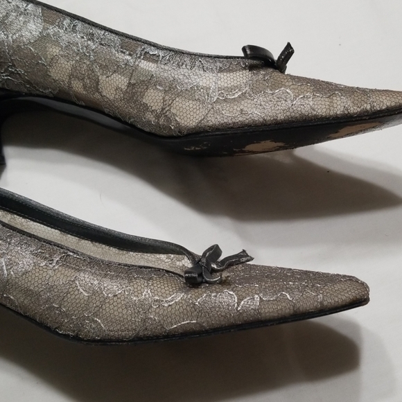 Stuart Weitzman Silver lace pumps - Picture 6 of 7